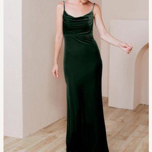 Revelry Skye Bridesmaids Dress - Emerald Velvet Size 6